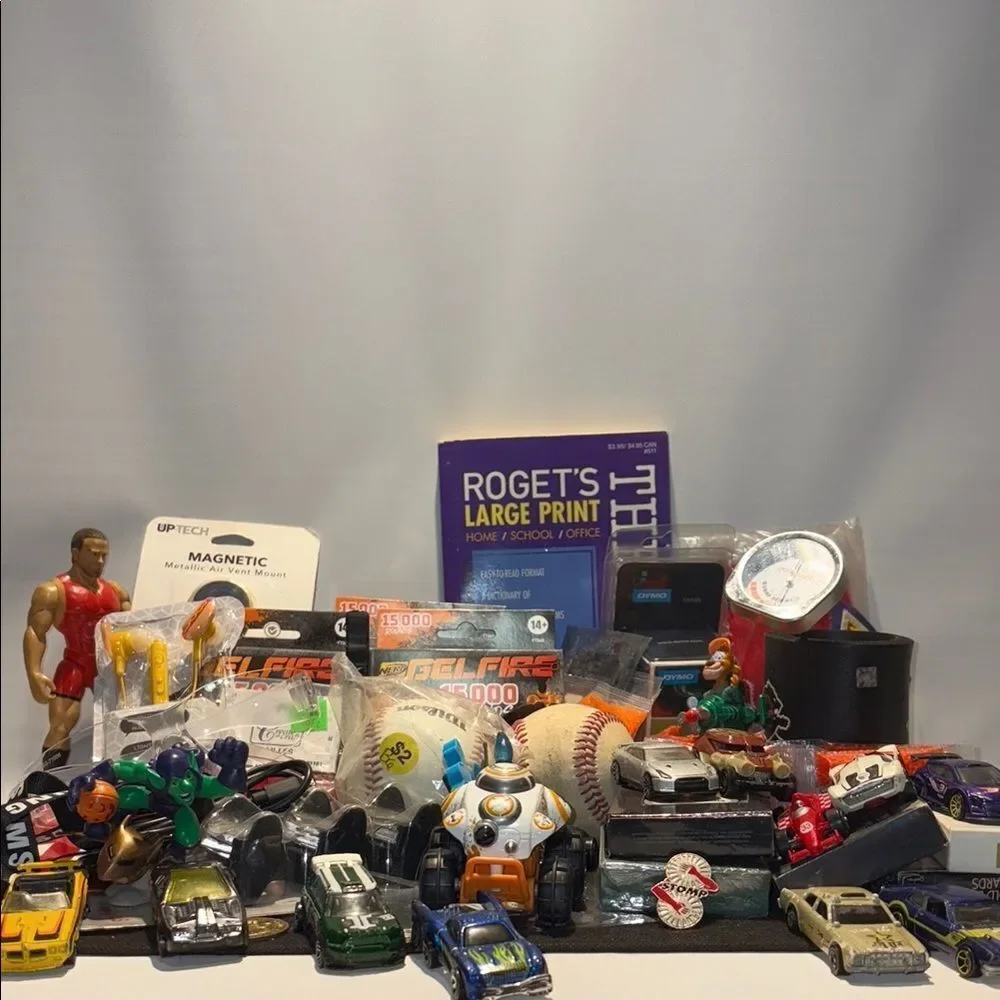 Dynamic Action Figure and Vehicle Set